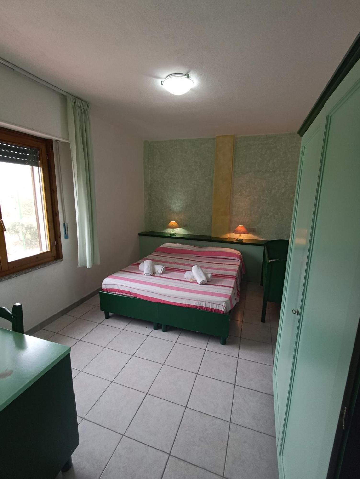 S'Ustiarvu- Nuova Gestione Otel Cala Liberotto Dış mekan fotoğraf
